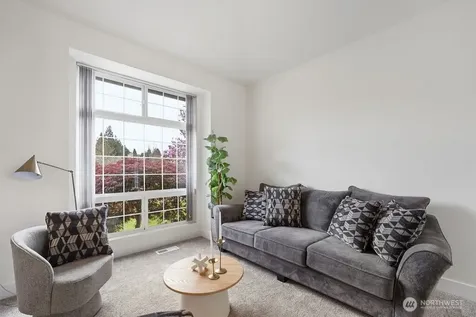 1728 Amber Boulevard Puyallup WA 98372