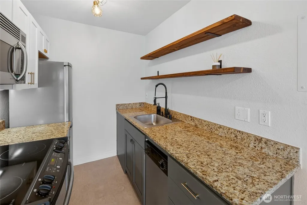 124 Warren Avenue N Seattle WA 98109