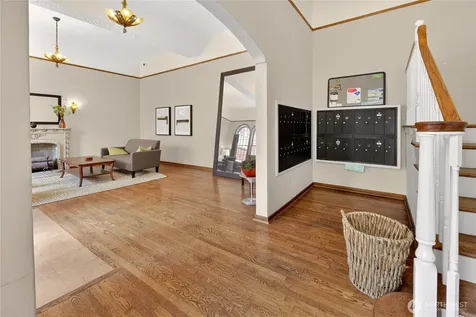 124 Warren Avenue N Seattle WA 98109