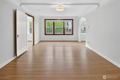 124 Warren Avenue N Seattle WA 98109
