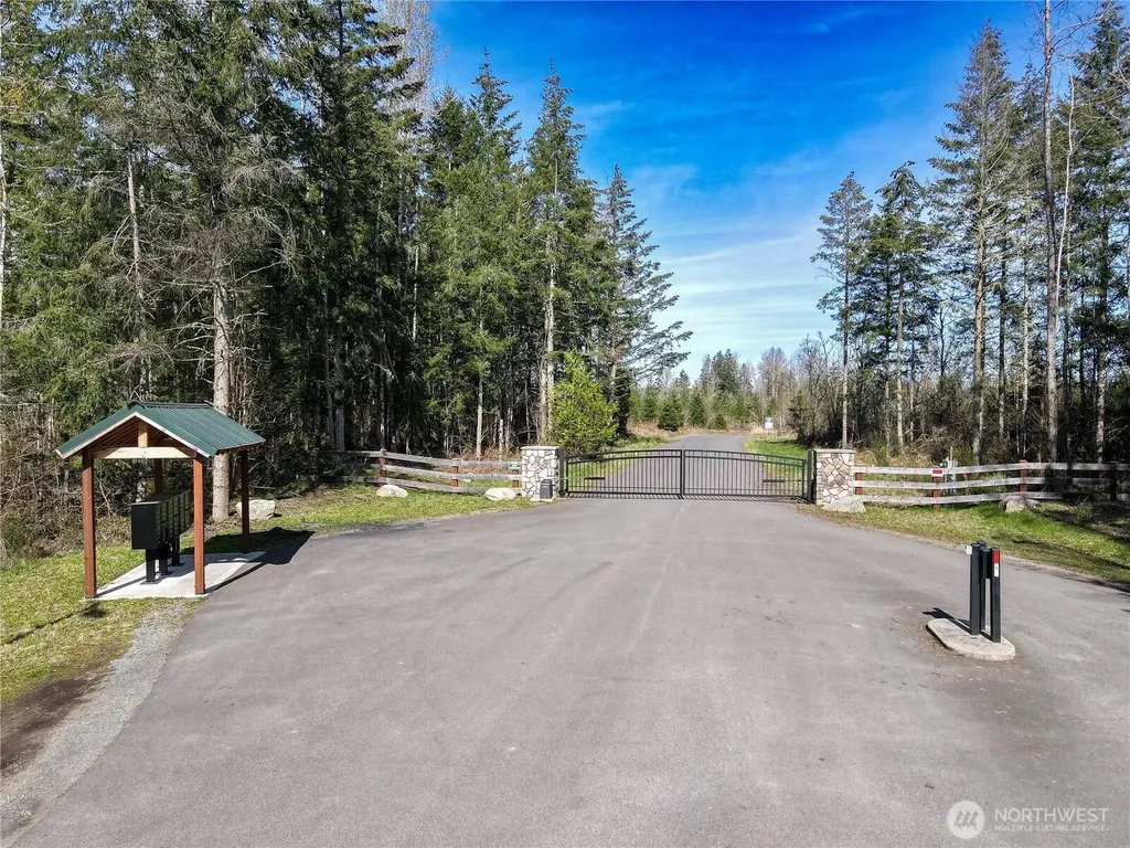 1631 334th Street E Roy WA 98580