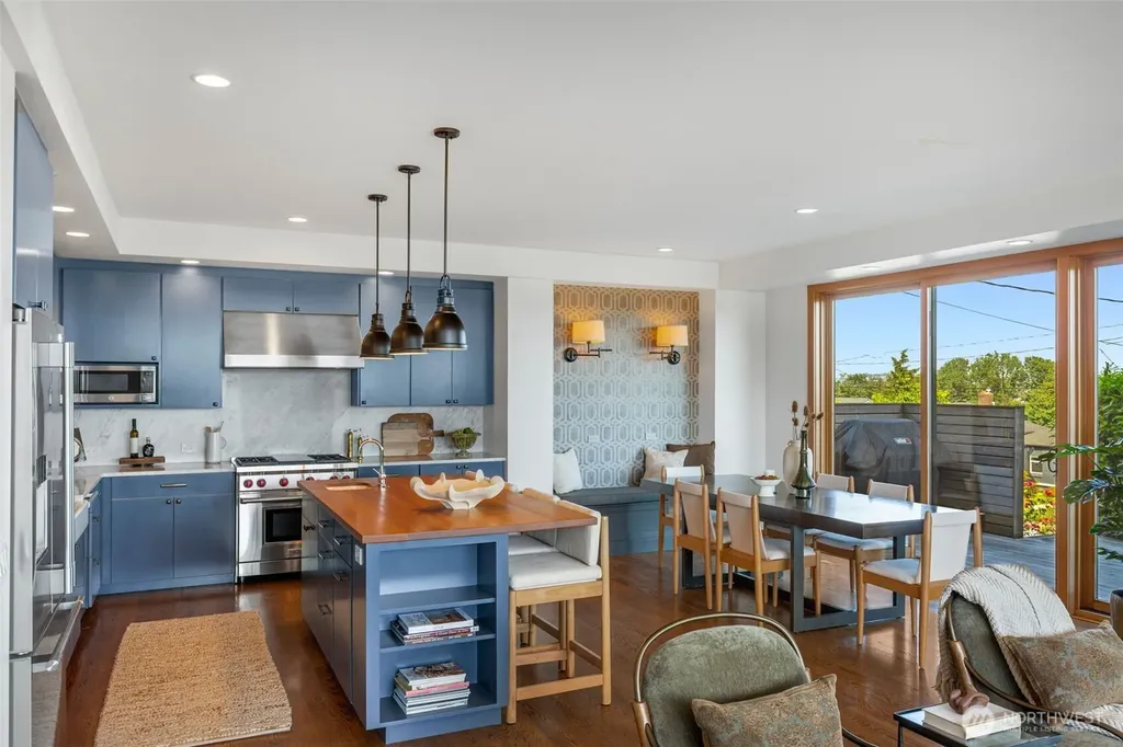 2506 W Halladay Street Seattle WA 98199
