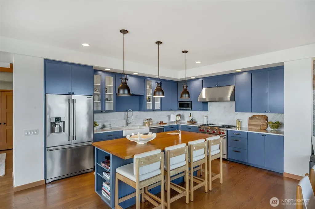 2506 W Halladay Street Seattle WA 98199
