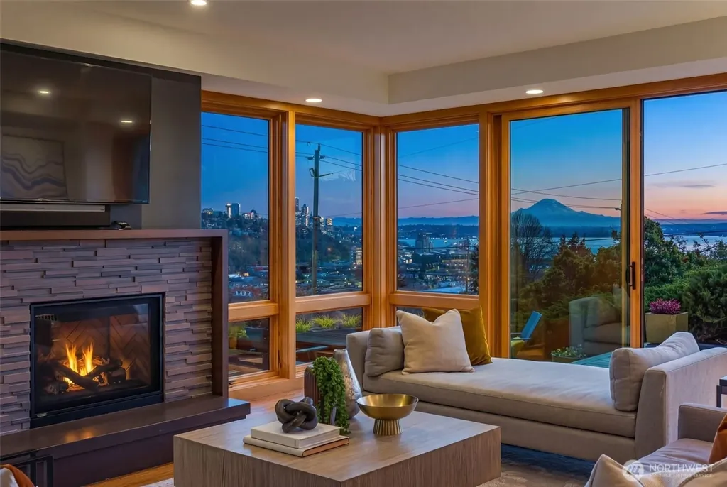 2506 W Halladay Street Seattle WA 98199