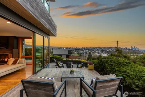 2506 W Halladay Street Seattle WA 98199