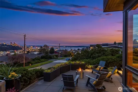 2506 W Halladay Street Seattle WA 98199