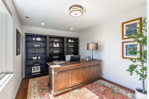2506 W Halladay Street Seattle WA 98199