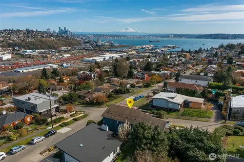 2506 W Halladay Street Seattle WA 98199
