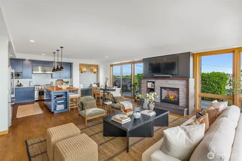 2506 W Halladay Street Seattle WA 98199