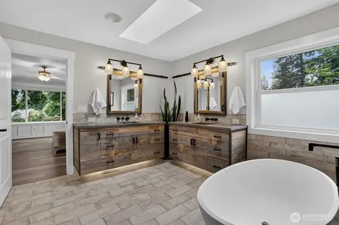 11419 NE 100th Street Kirkland WA 98033