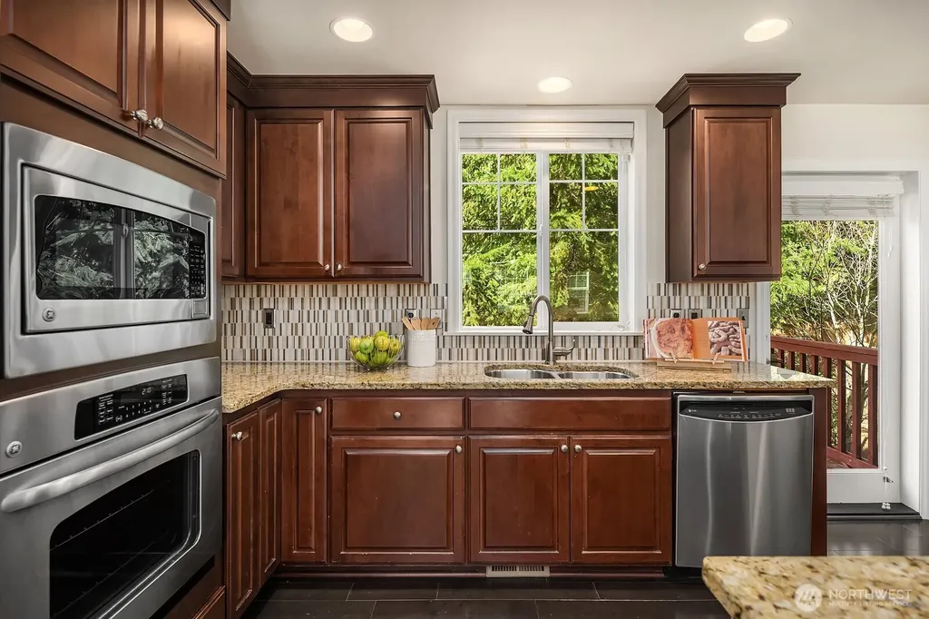 10508 SE 10th Court Bellevue WA 98004