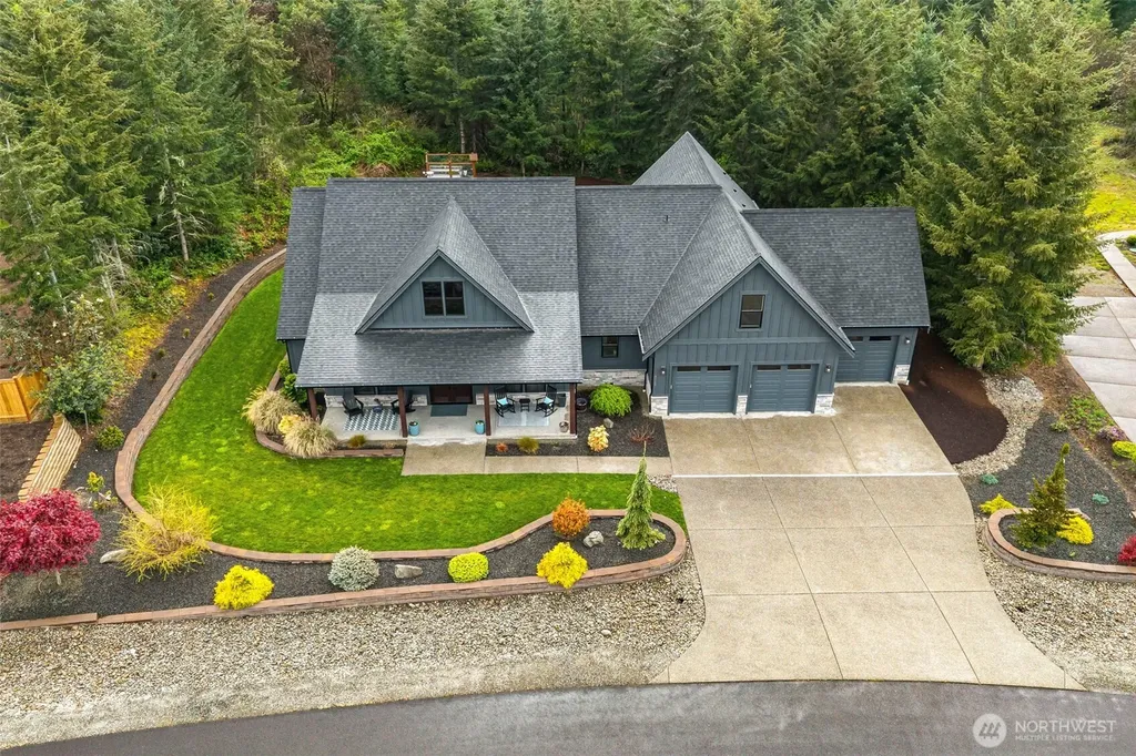 5040 Coppermill Court NE Olympia WA 98516