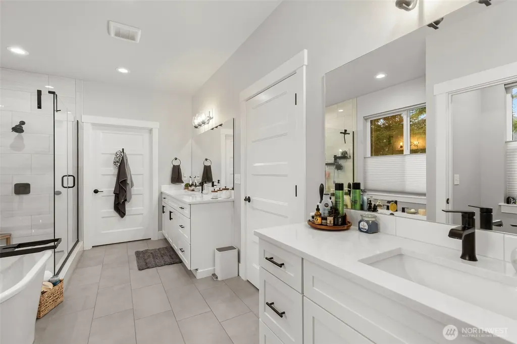 5040 Coppermill Court NE Olympia WA 98516