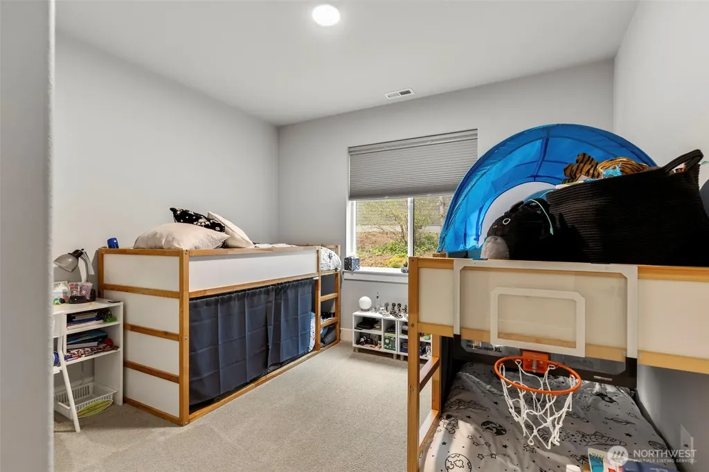 5040 Coppermill Court NE Olympia WA 98516