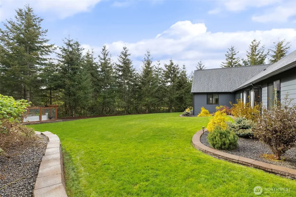 5040 Coppermill Court NE Olympia WA 98516