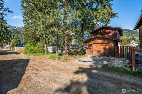 221 Evans Street Leavenworth WA 98826