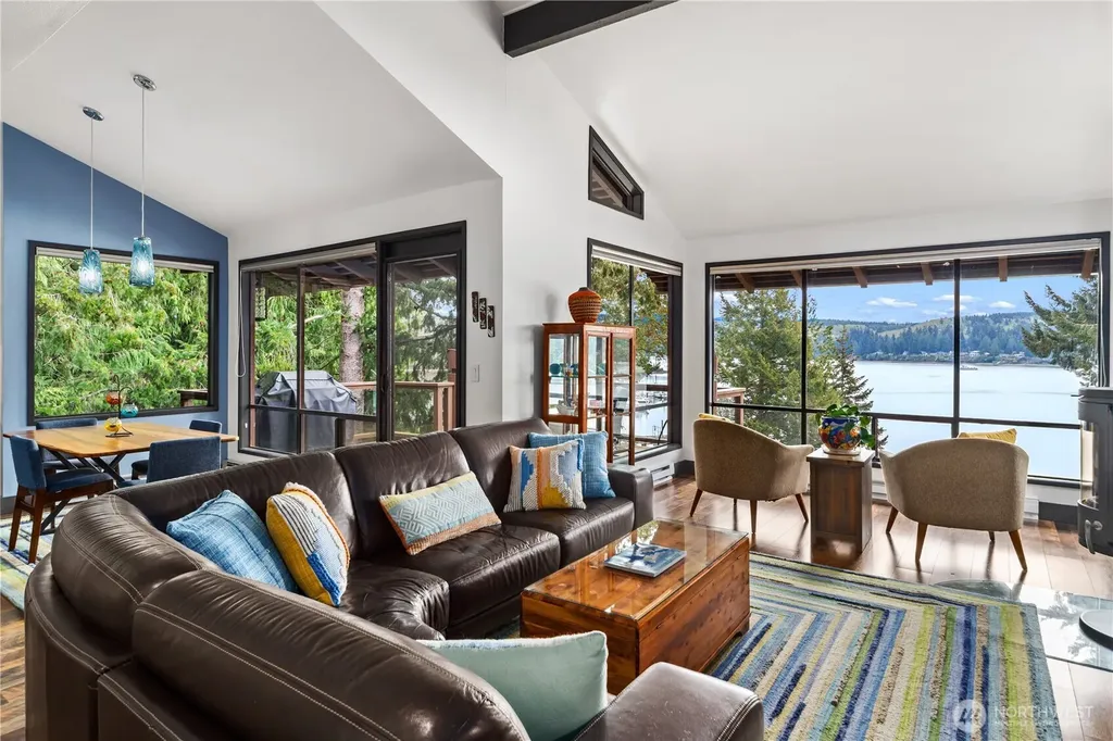 41 North Bay Lane Port Ludlow WA 98365