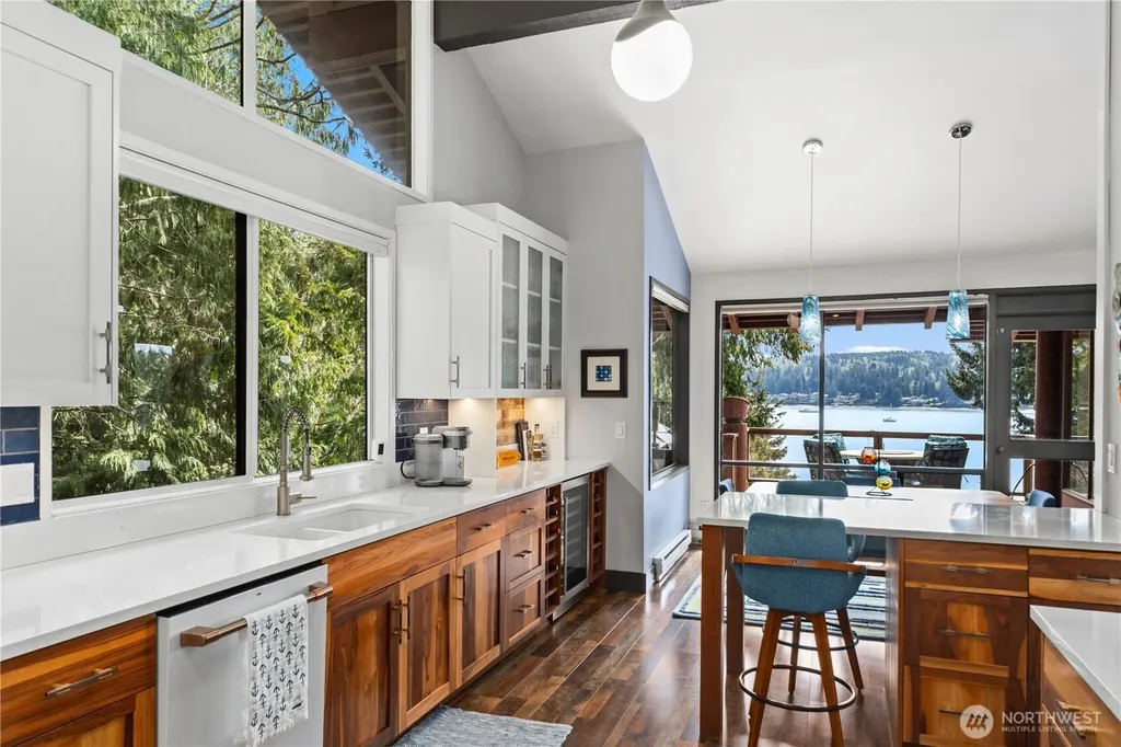 41 North Bay Lane Port Ludlow WA 98365