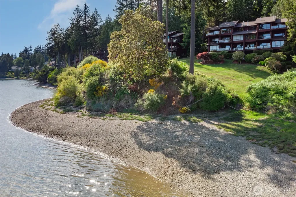 41 North Bay Lane Port Ludlow WA 98365