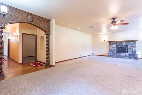 918 Citadel Drive Everson WA 98247