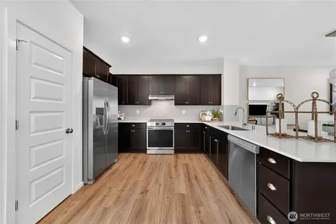 9811 31st Avenue SE Everett WA 98208