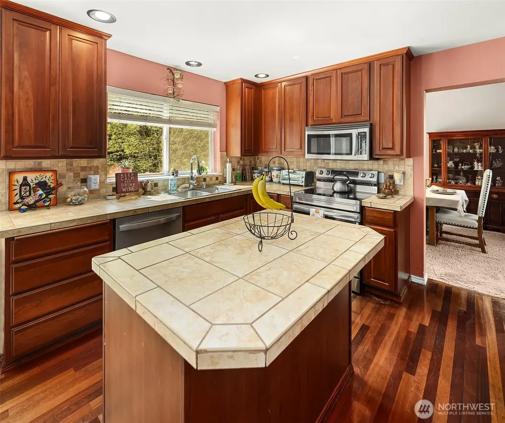 3402 20th Avenue Ct SE Puyallup WA 98372