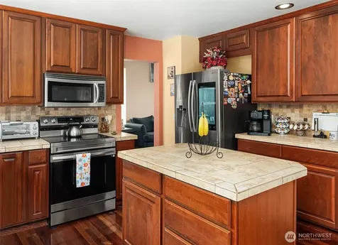 3402 20th Avenue Ct SE Puyallup WA 98372