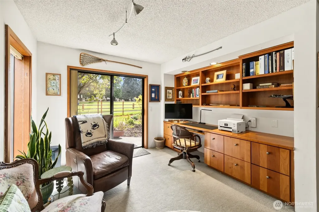 121 Fairway Place Sequim WA 98382
