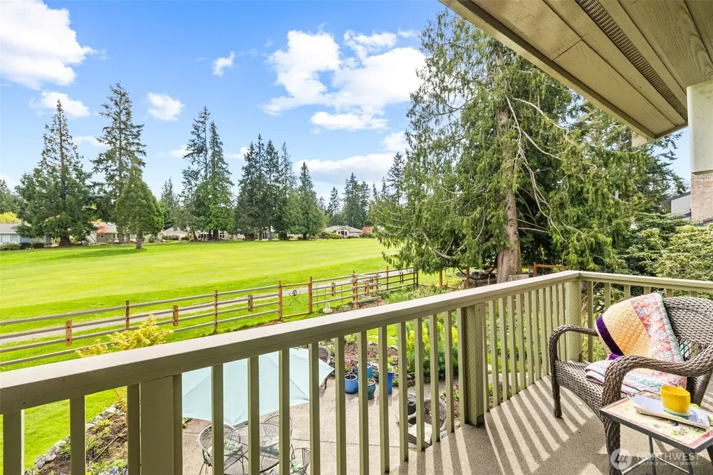 121 Fairway Place Sequim WA 98382
