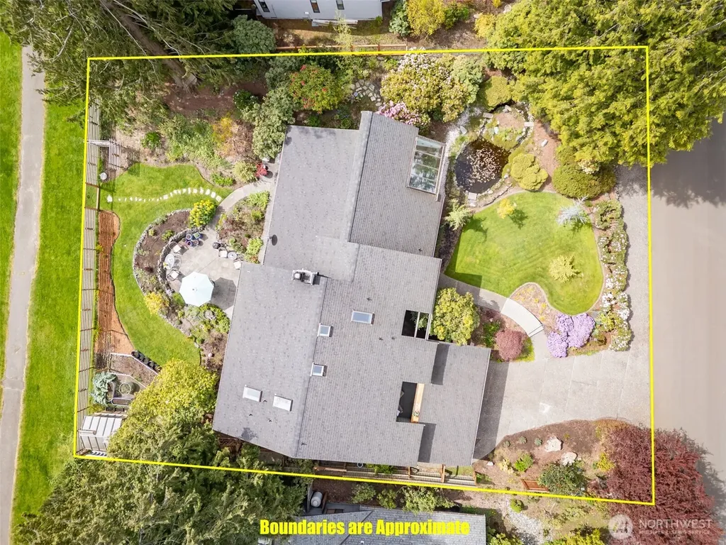 121 Fairway Place Sequim WA 98382