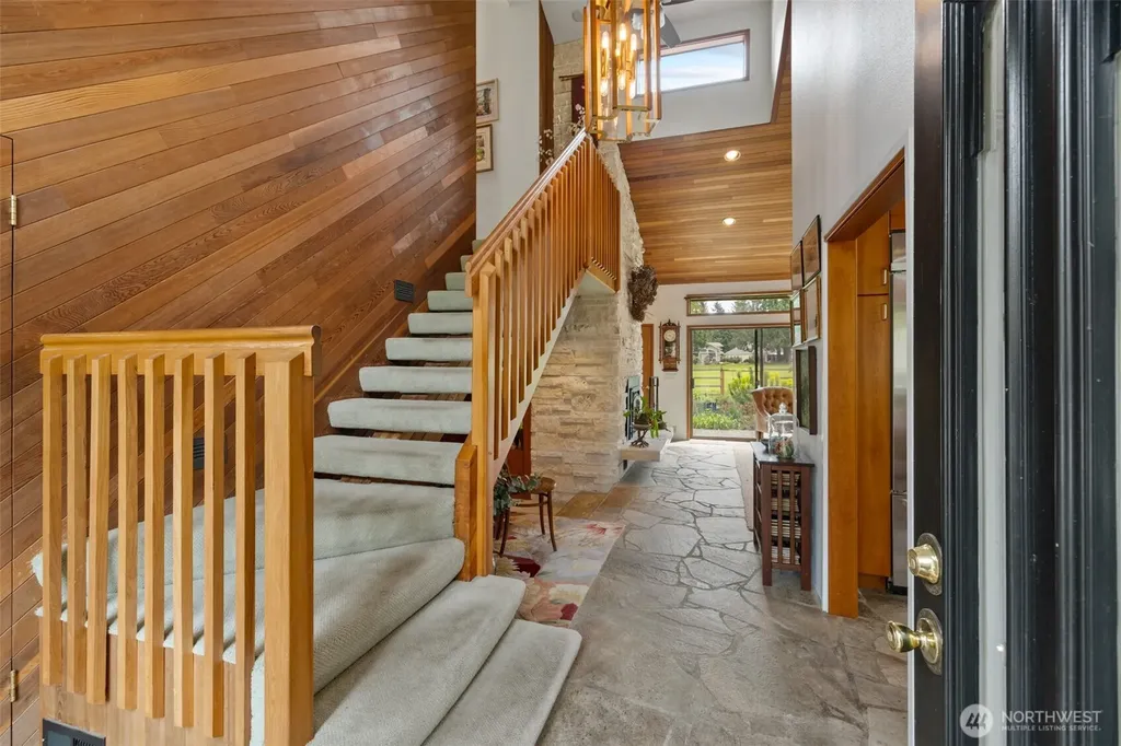 121 Fairway Place Sequim WA 98382