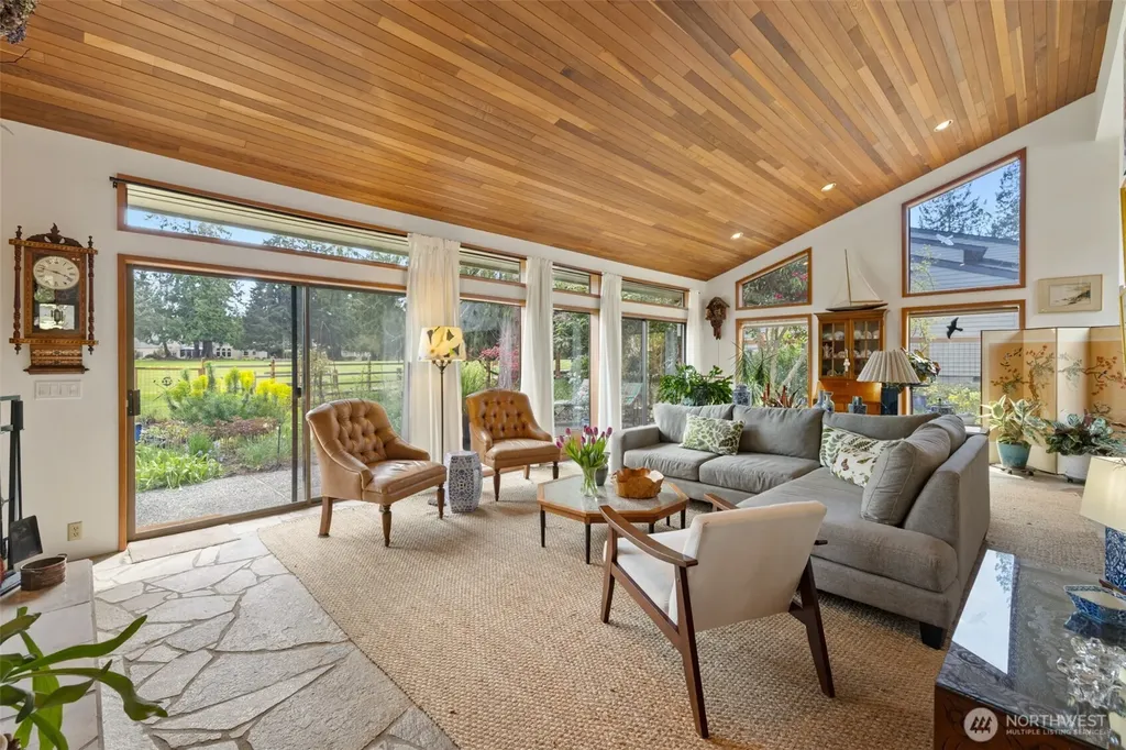 121 Fairway Place Sequim WA 98382