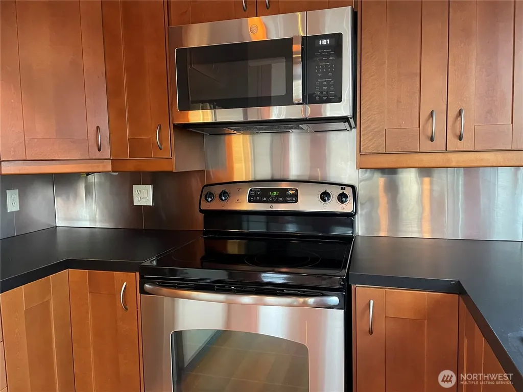 731 N 94th Street Seattle WA 98103
