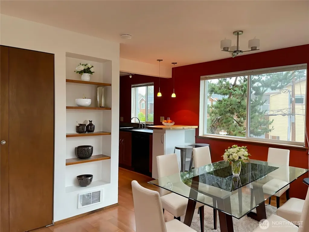 731 N 94th Street Seattle WA 98103