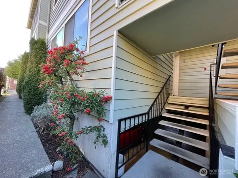 731 N 94th Street Seattle WA 98103