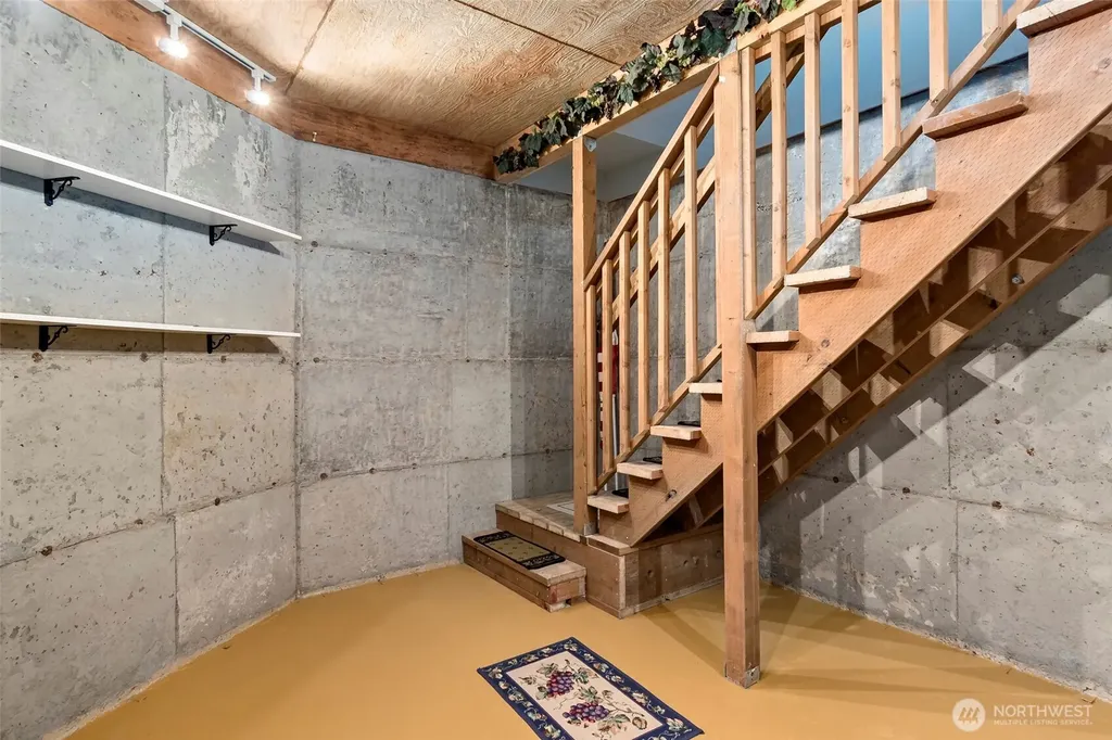 2345 W Beach Road Oak Harbor WA 98277