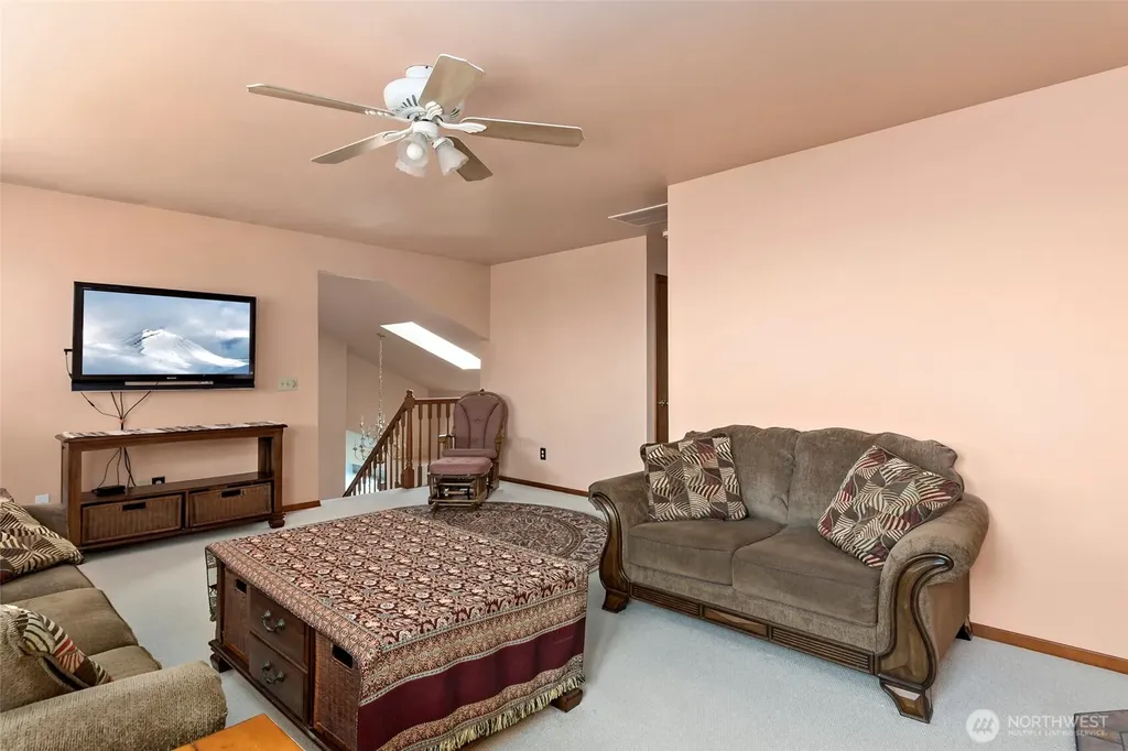 2345 W Beach Road Oak Harbor WA 98277