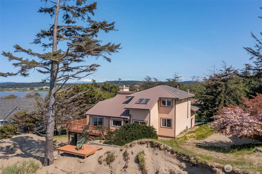 2345 W Beach Road Oak Harbor WA 98277