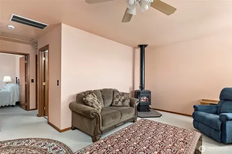 2345 W Beach Road Oak Harbor WA 98277