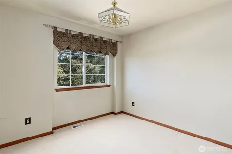 2345 W Beach Road Oak Harbor WA 98277