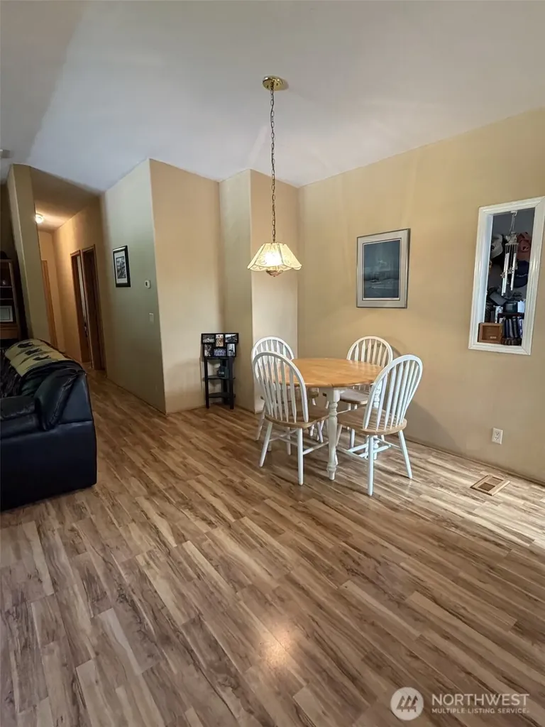 305 Godsey Lane Long Beach WA 98631