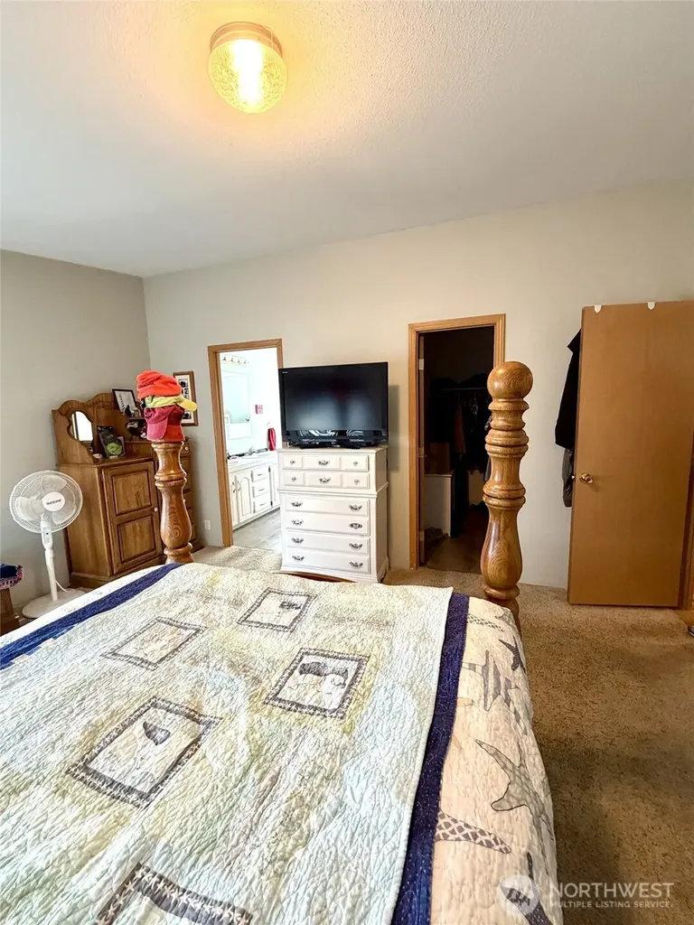 305 Godsey Lane Long Beach WA 98631