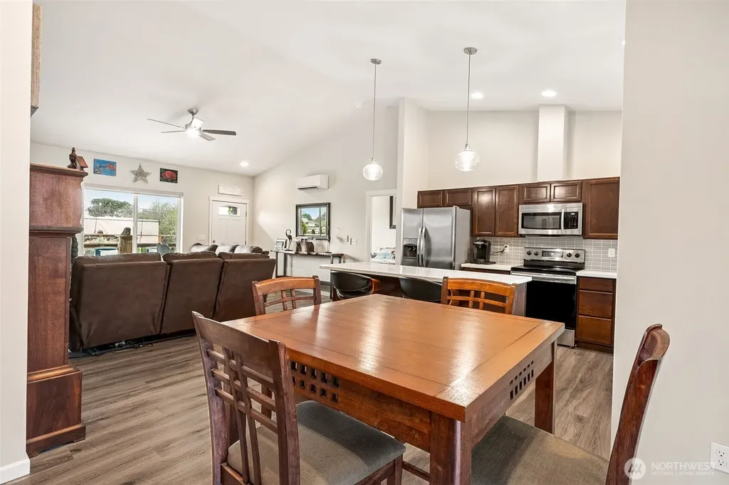 830 Wawona Avenue SW Ocean Shores WA 98569
