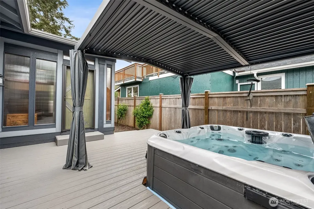 830 Wawona Avenue SW Ocean Shores WA 98569