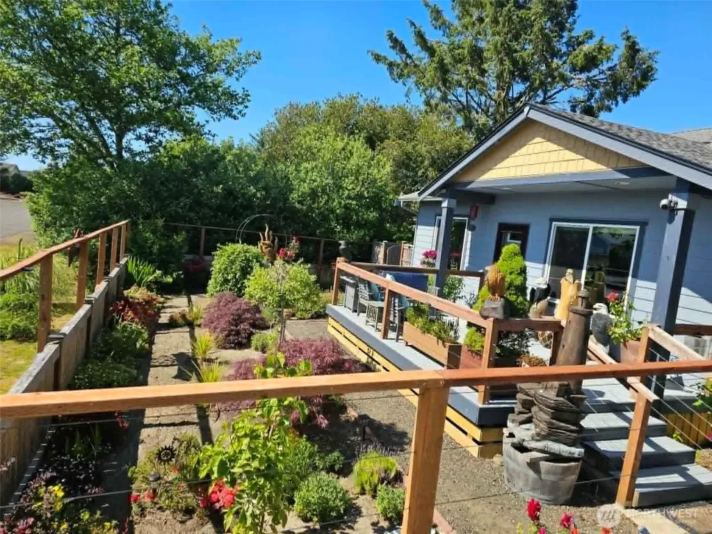830 Wawona Avenue SW Ocean Shores WA 98569