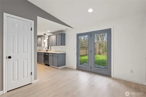 10236 42nd Avenue NE Marysville WA 98271