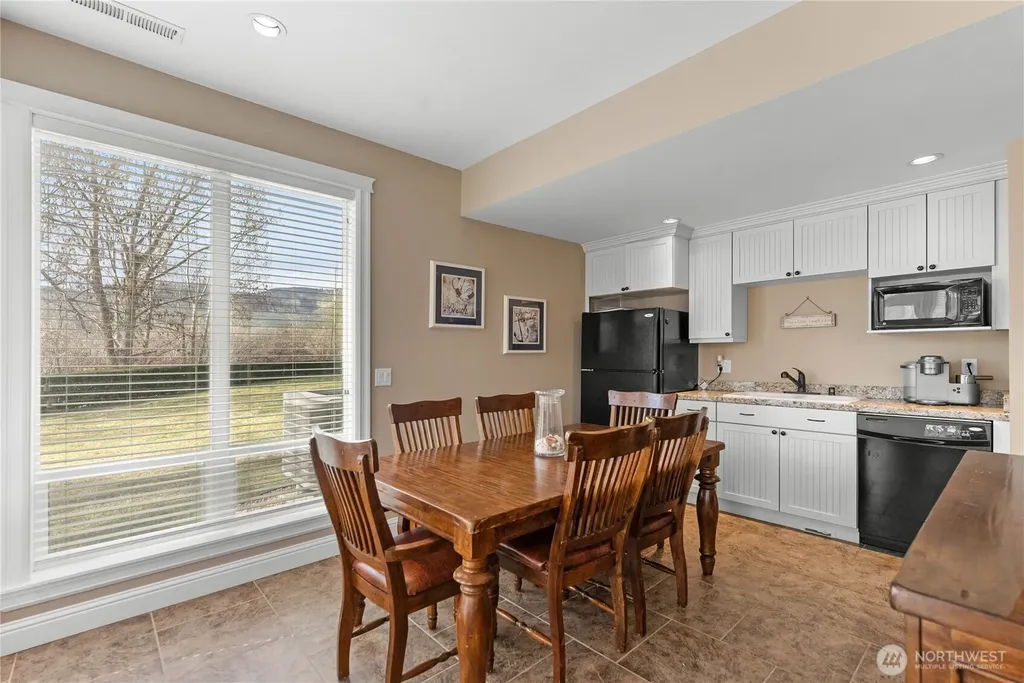 24 Sandalia Court Oroville WA 98844
