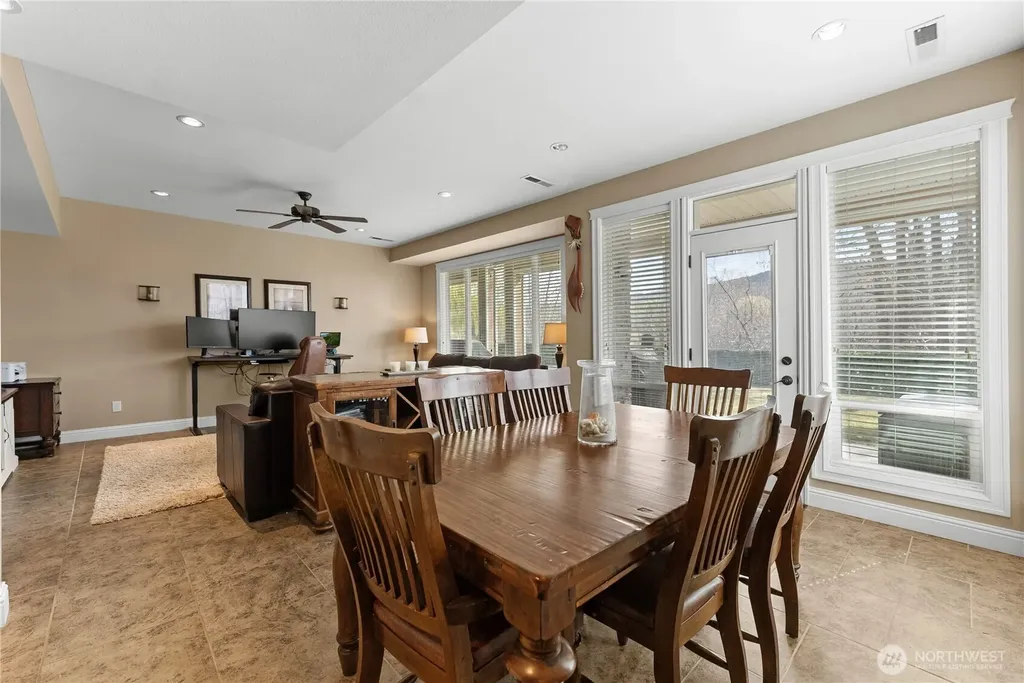 24 Sandalia Court Oroville WA 98844
