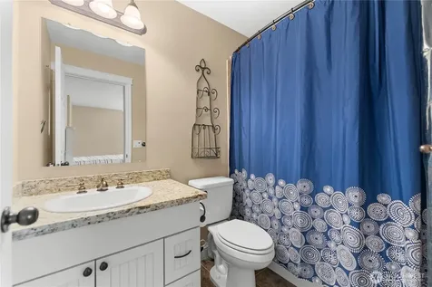 24 Sandalia Court Oroville WA 98844