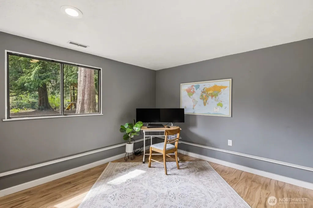 13717 46th Avenue W Edmonds WA 98026